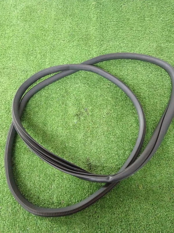 Уплотнитель проема двери