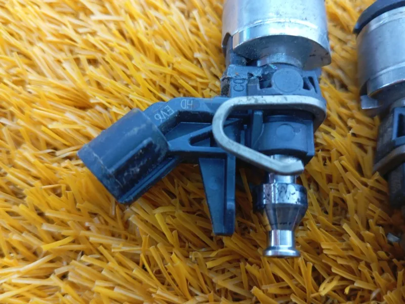 Форсунка топливная