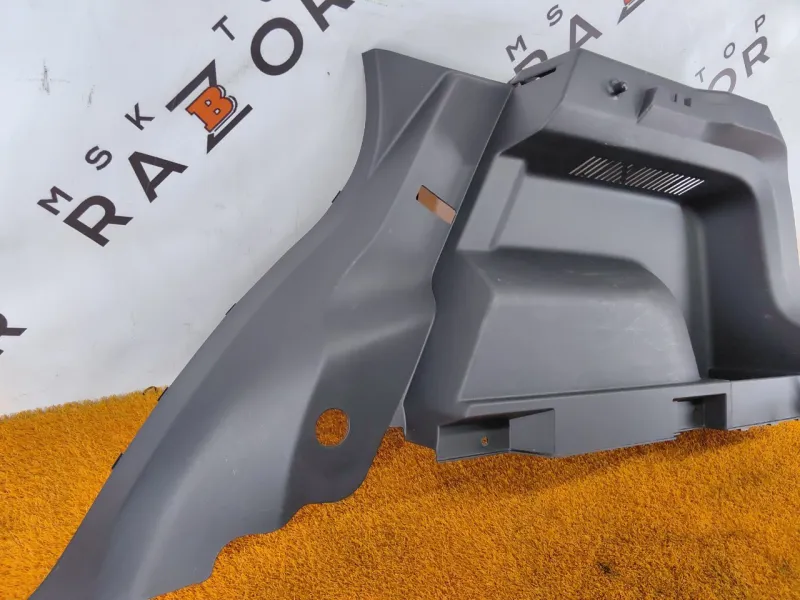 Обшивка багажника