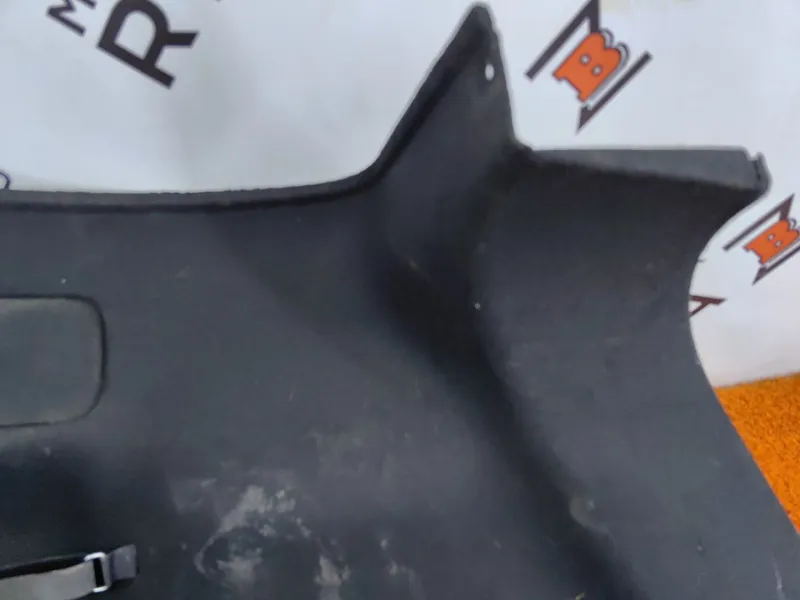 Обшивка багажника