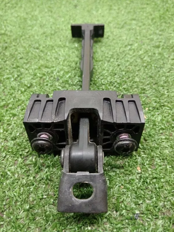 Ограничитель двери