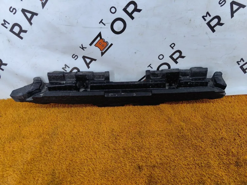 Абсорбер переднего бампера