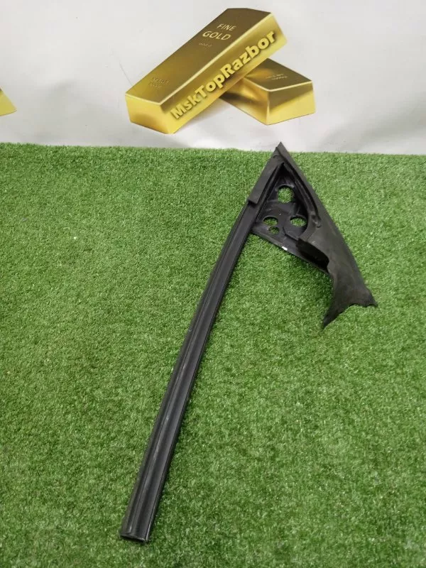 Уплотнитель стекла двери