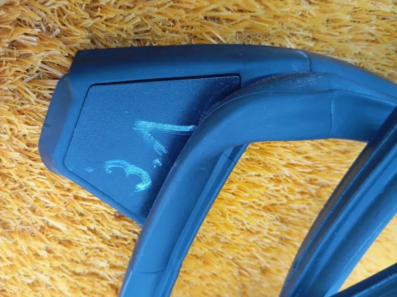 Уплотнитель двери