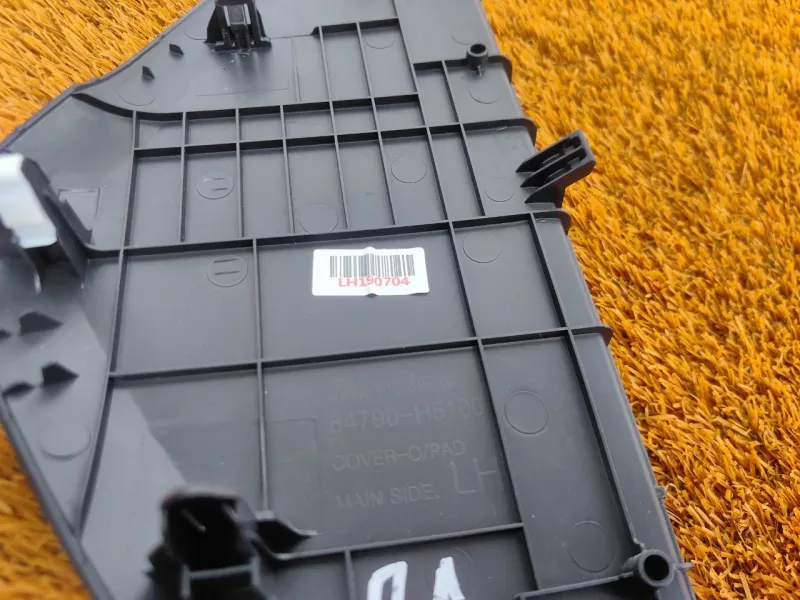 Накладка на торпедо