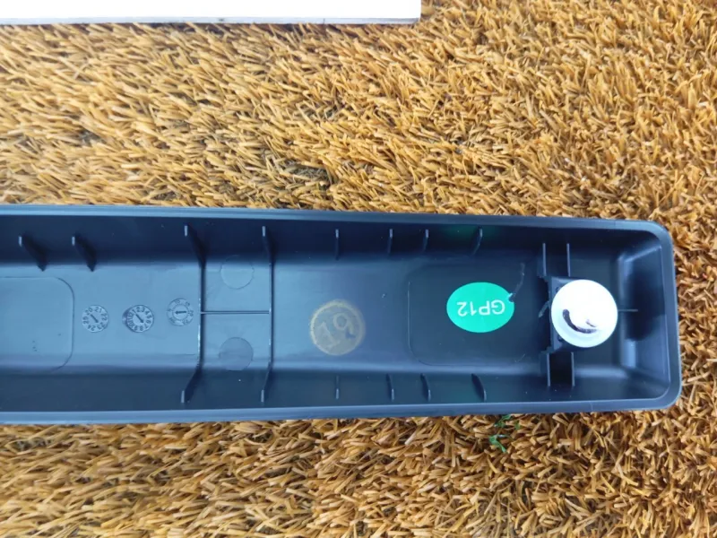 Накладка крышки багажника