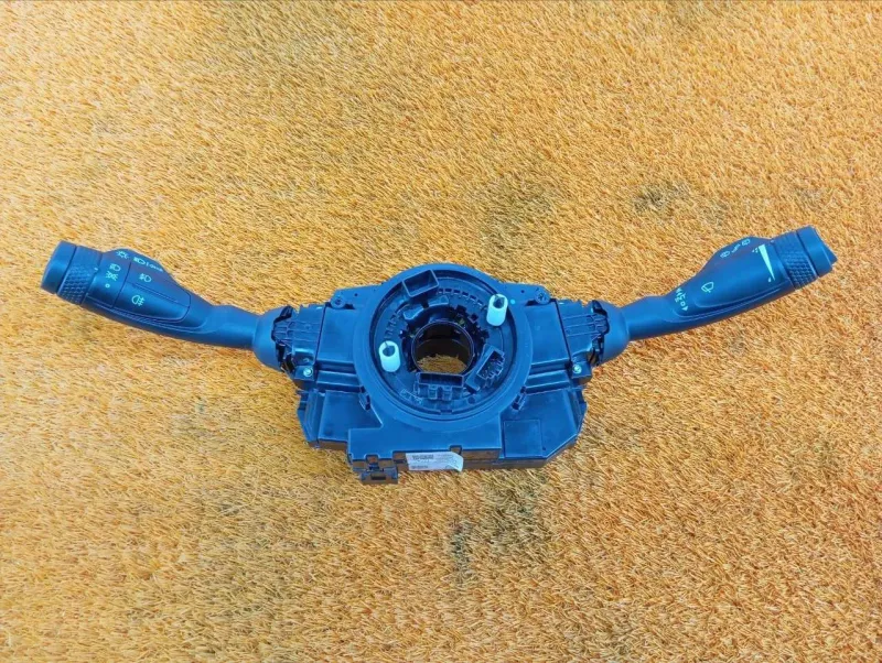 Подрулевой переключатель