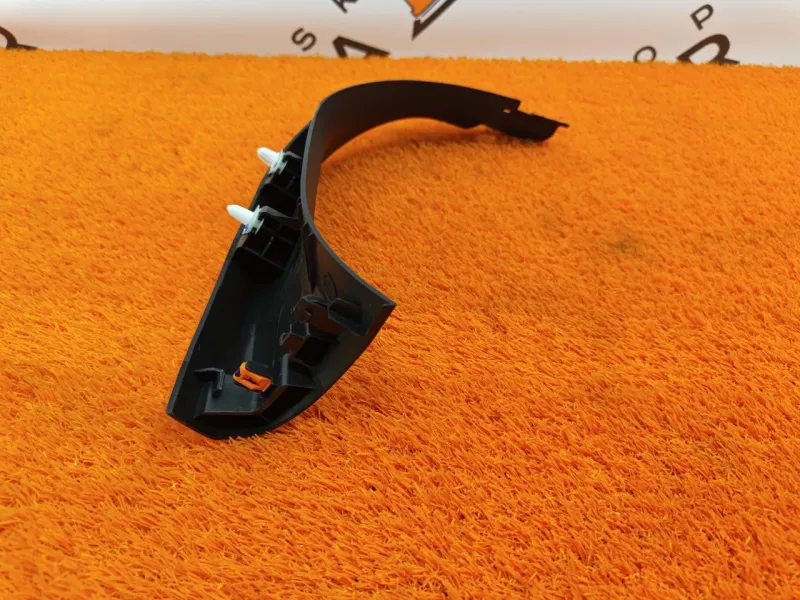 Обшивка багажника