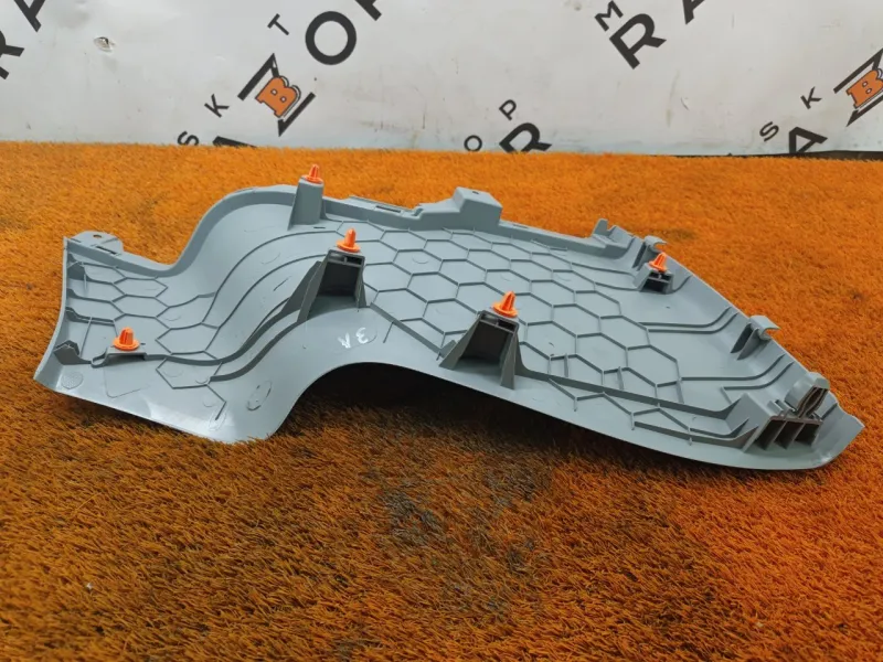 Накладка на стойку кузова