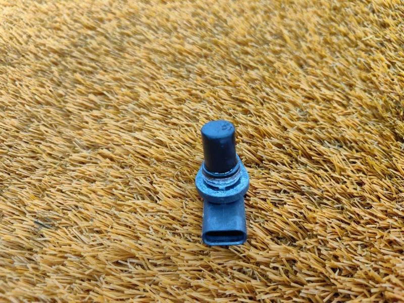 Датчик положения распредвала