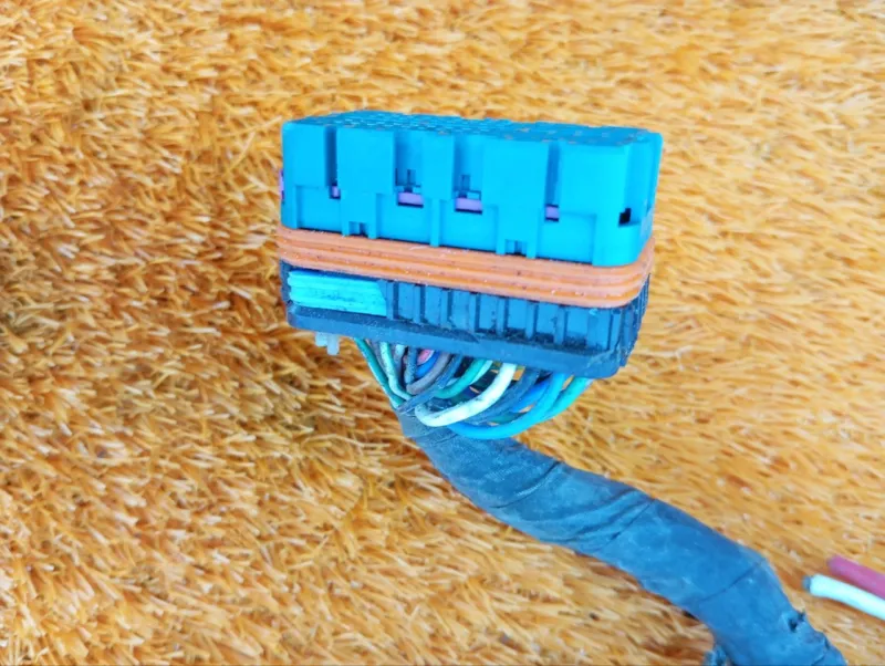 Проводка подкапотная