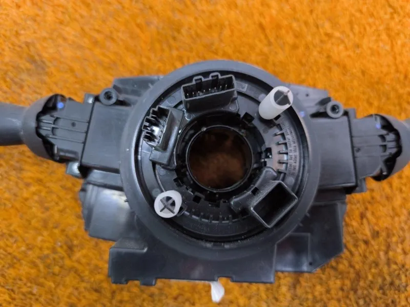 Подрулевой переключатель