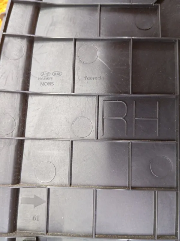 Накладка на торпедо