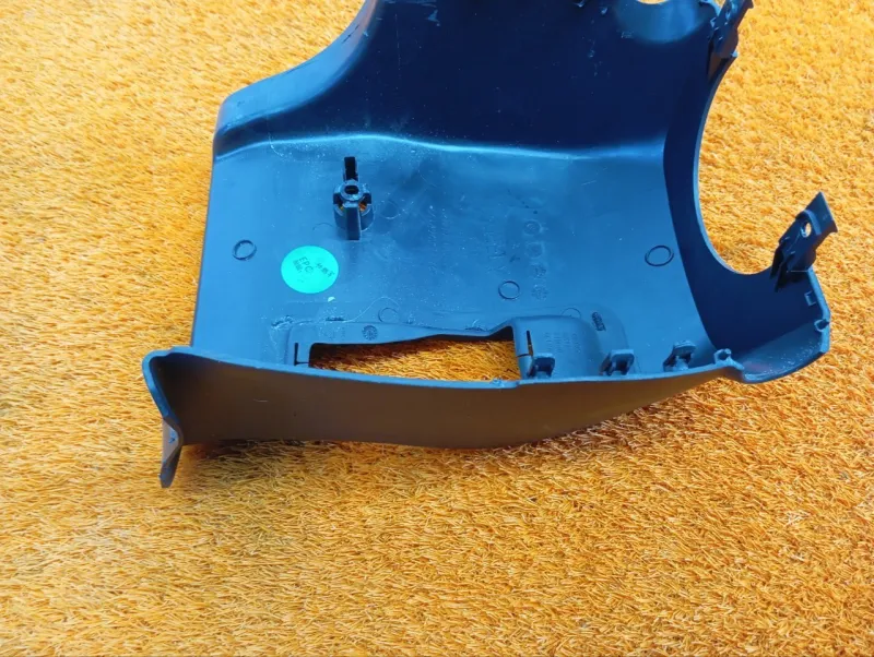 Кожух рулевой колонки