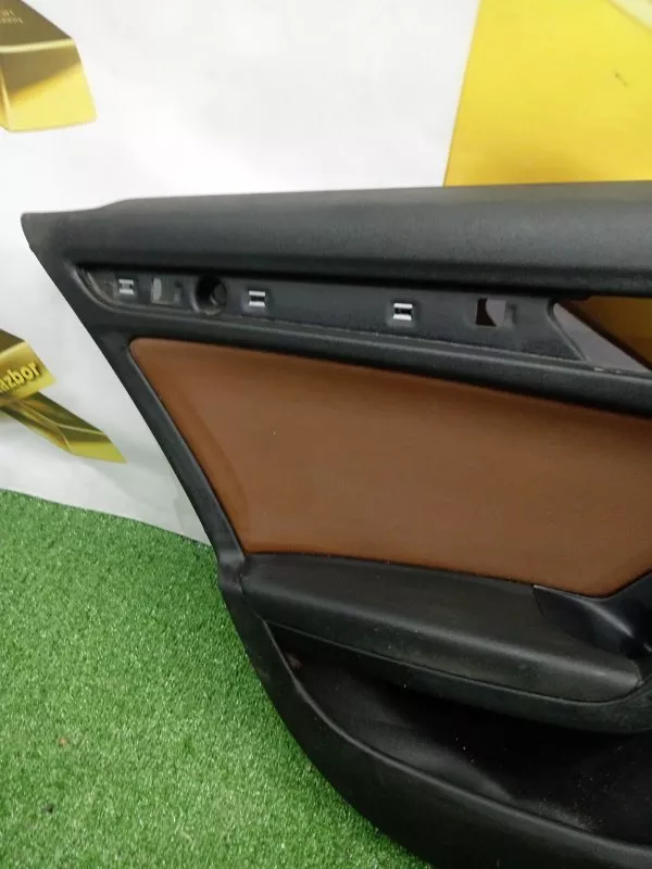 Обшивка двери Audi A4 2009 8K0867303G B8, задняя левая