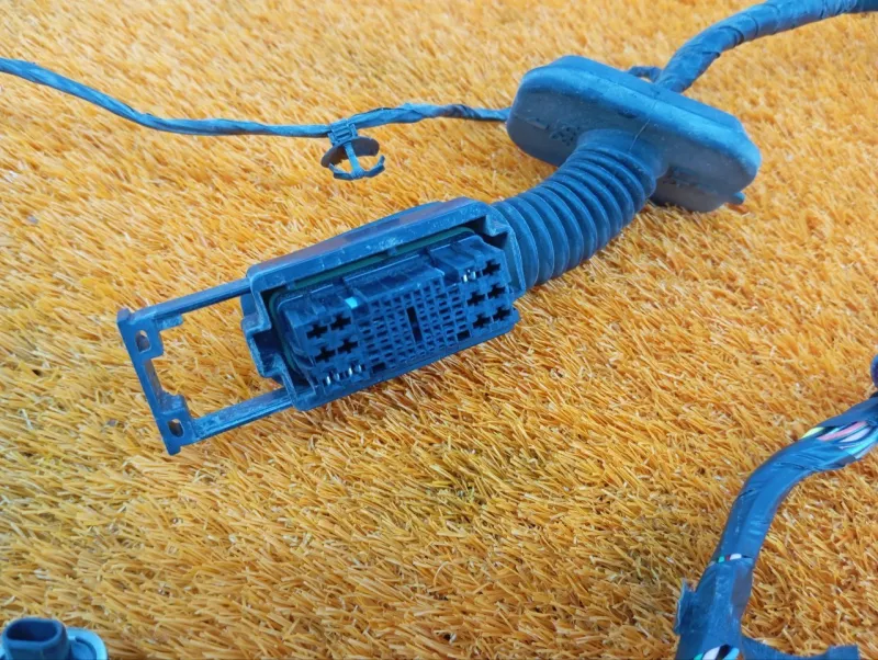 Проводка двери