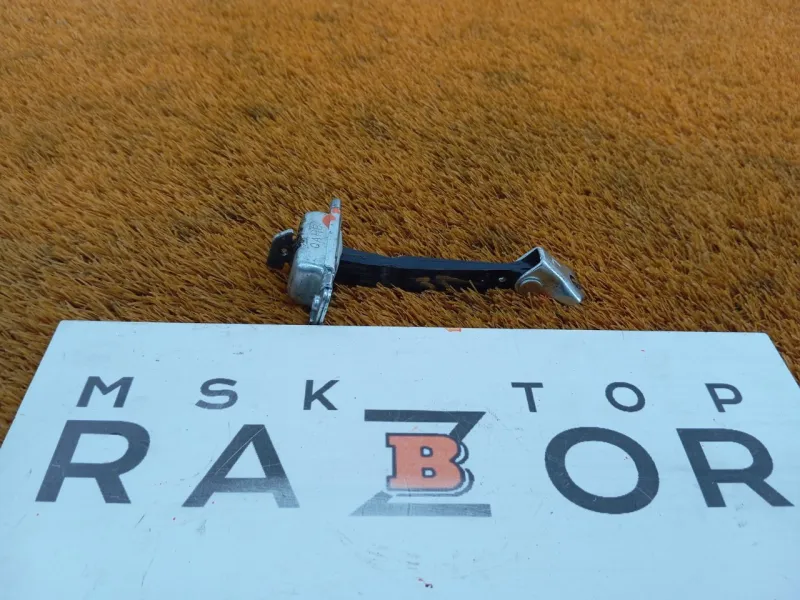 Ограничитель двери