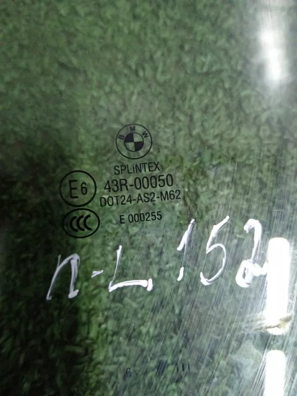 Стекло двери BMW 5-Series 2006 51337110633 E60, переднее левое