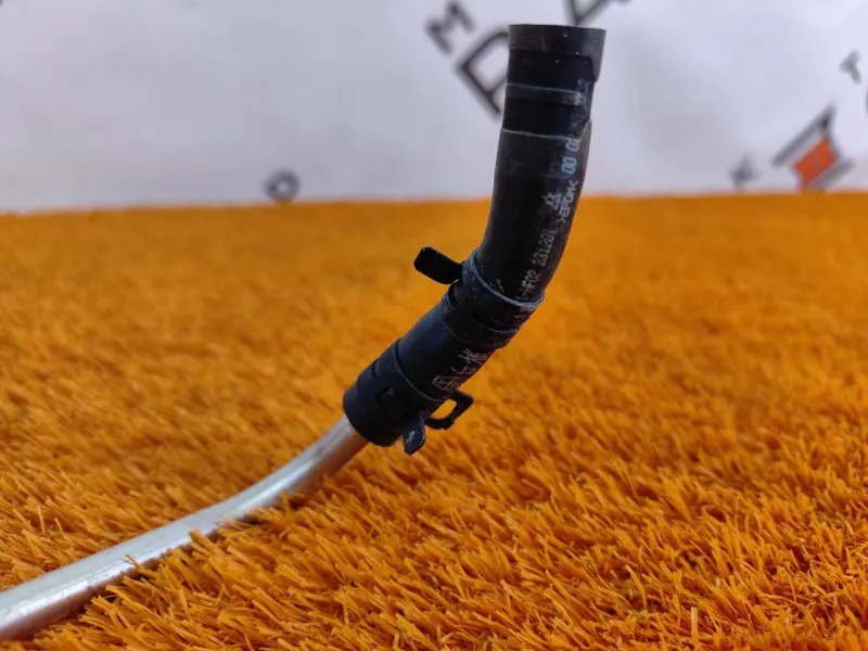 Трубка охлаждающей жидкости