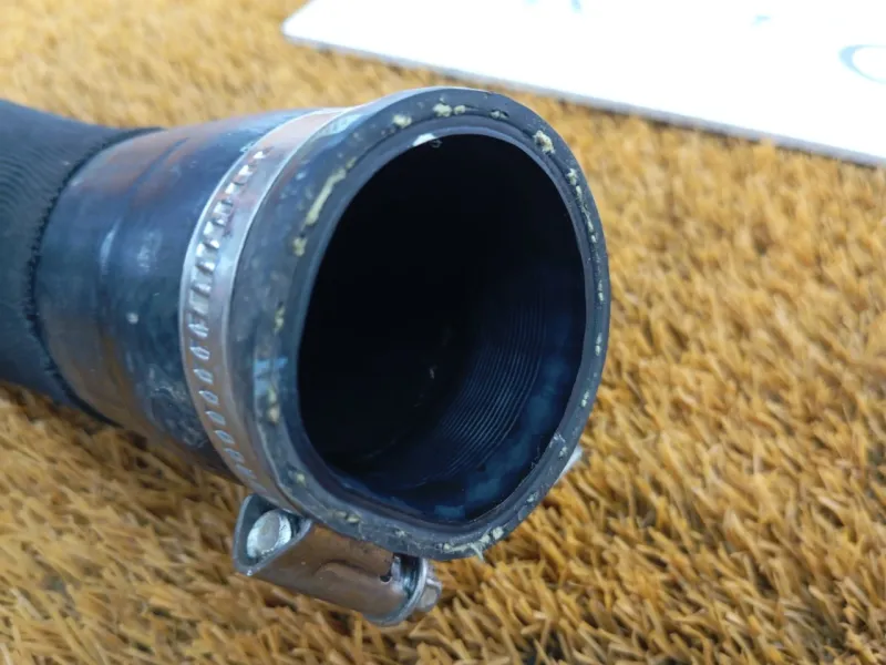 Патрубок интеркулера