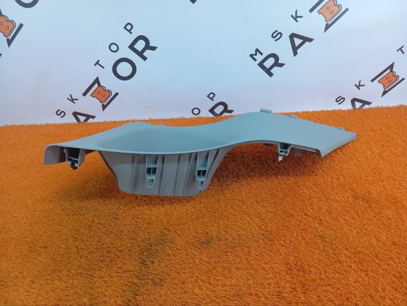 Накладка на стойку кузова