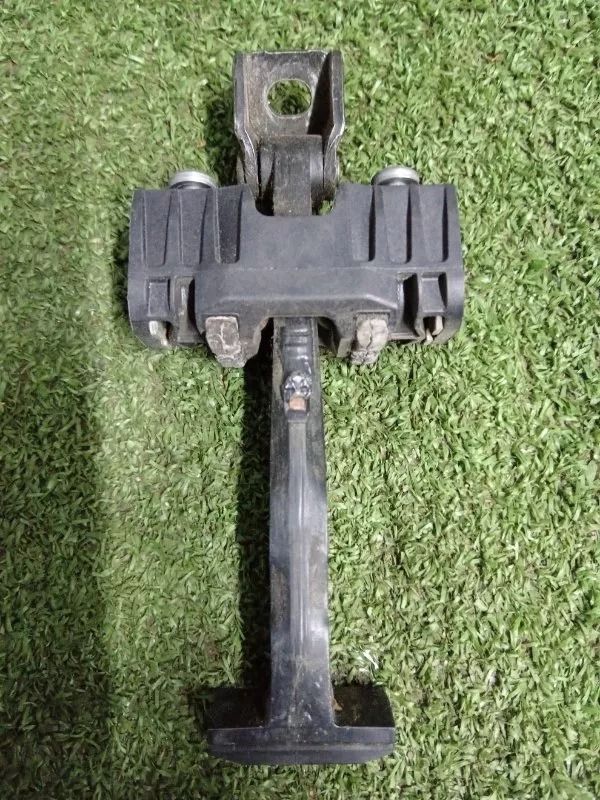 Ограничитель двери