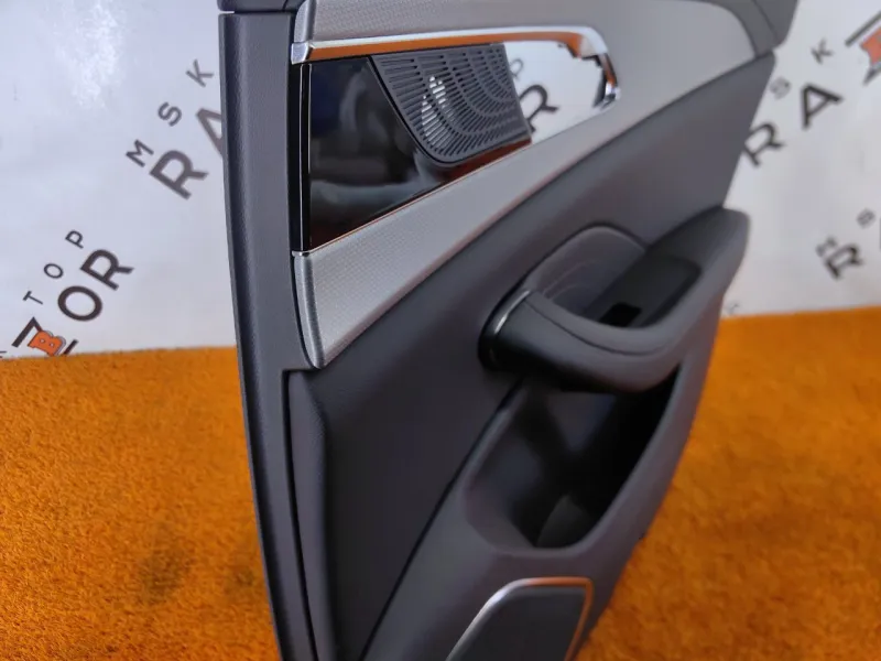 Обшивка двери