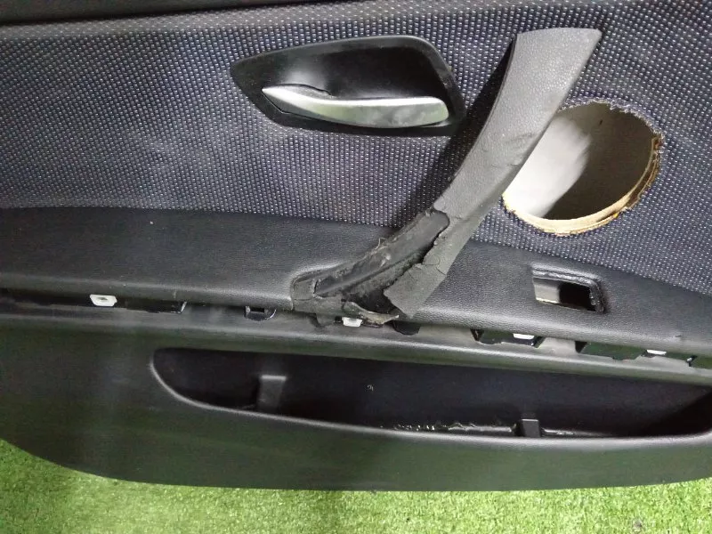 Обшивка двери BMW 3-Series 2007 51429152359 E90, передняя левая