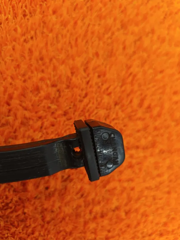 Ограничитель двери