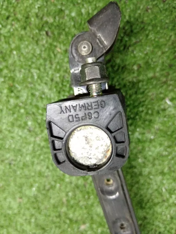 Ограничитель двери