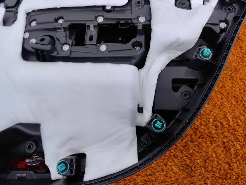 Обшивка двери