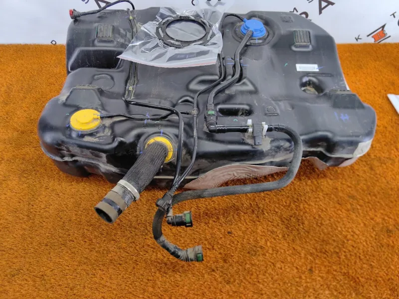 Бак топливный