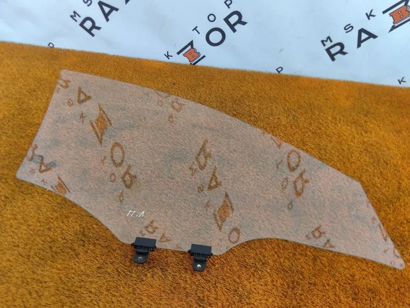 Стекло двери