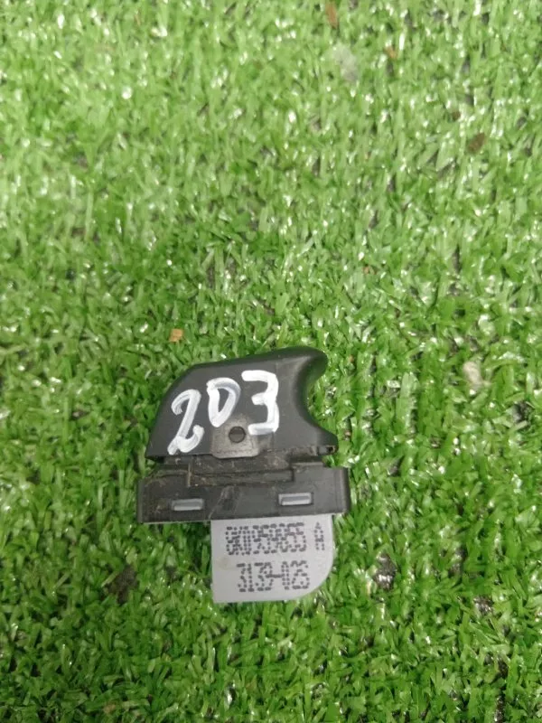 Кнопка стеклоподъемника