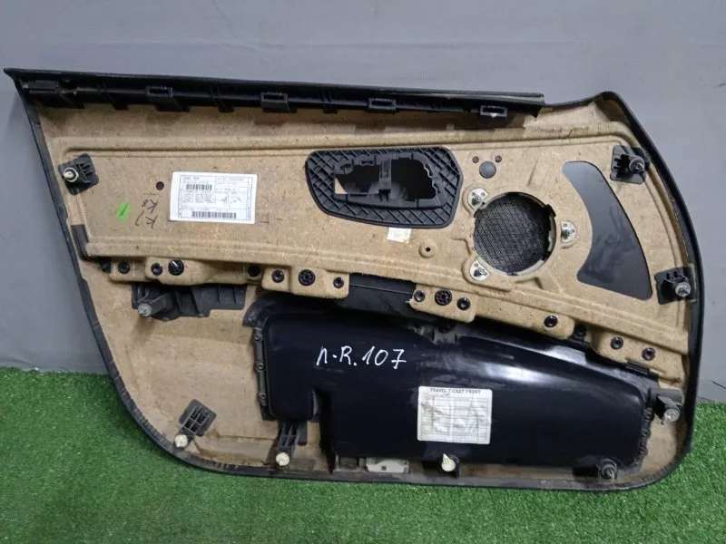 Обшивка двери BMW 3-Series 2005 51419167832 E90, передняя правая