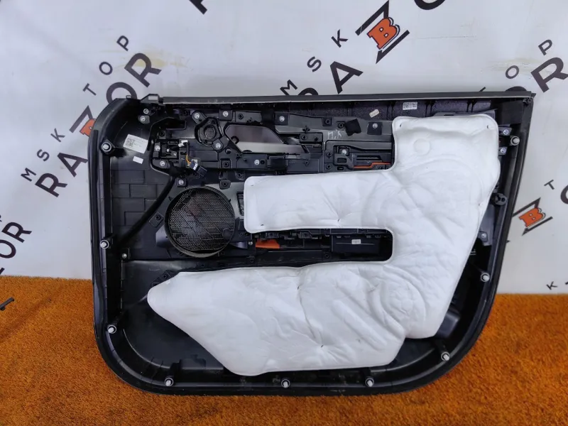 Обшивка двери