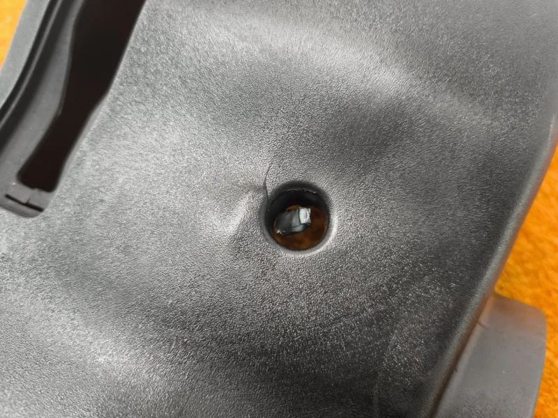 Кожух рулевой колонки