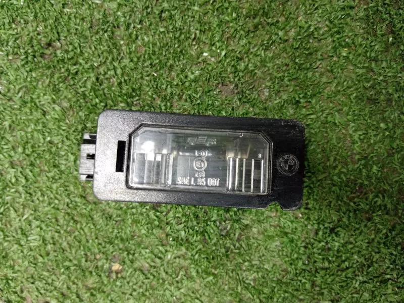 Фонарь подсветки номера