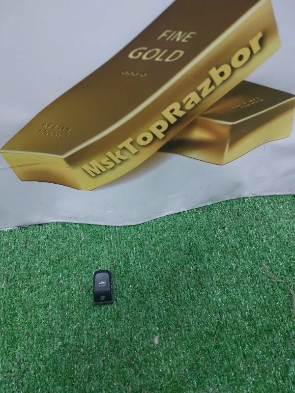 Кнопка стеклоподъемника