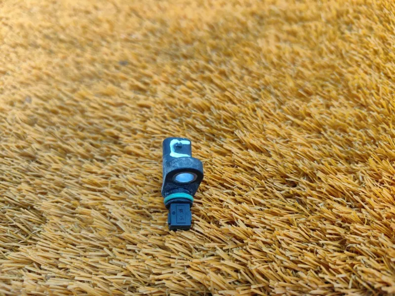 Датчик положения распредвала