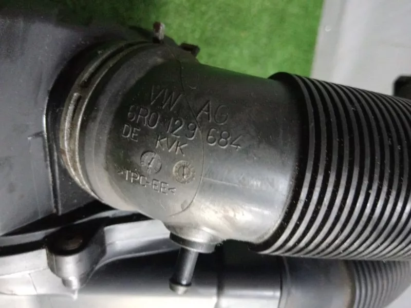 Фильтр воздушный двигателя