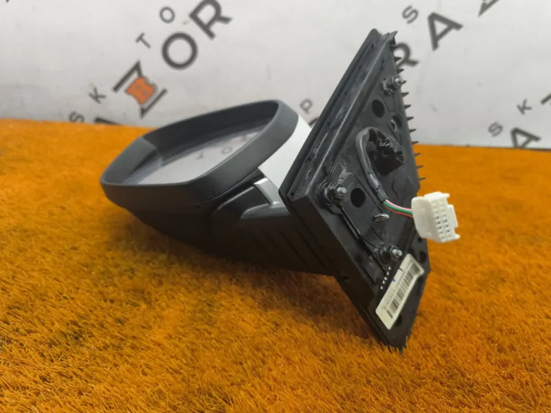 Зеркало боковое