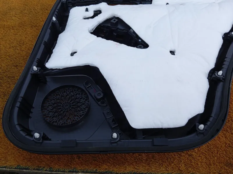 Обшивка двери