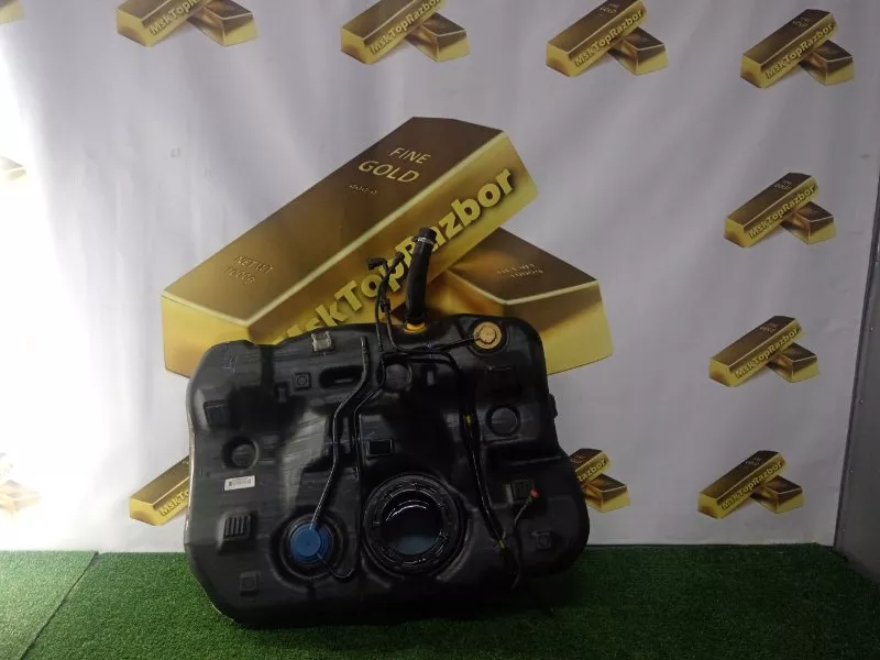 Бак топливный