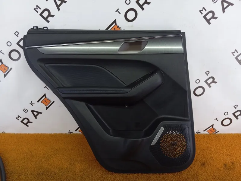 Обшивка двери