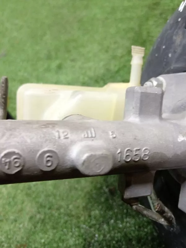 Главный тормозной цилиндр BMW 7-Series 1995 34331161872 E38