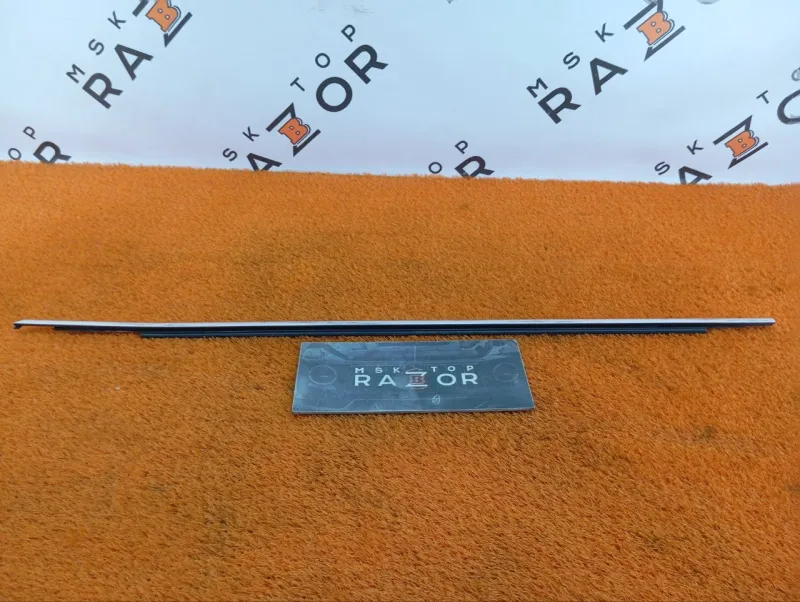 Молдинг стекла