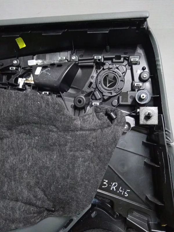 Обшивка двери Audi A6 2011 4G0867306 C7, задняя правая