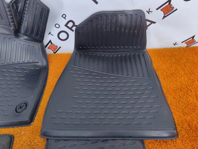 Коврик салона