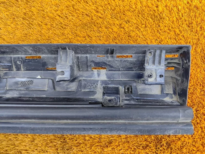 Молдинг двери